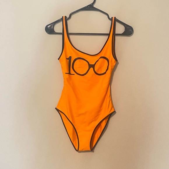 Original Iris Apfel x H&M collab 100 swimsuit - Picture 4 of 9